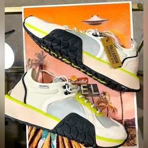 Palladium size men’s 10.5